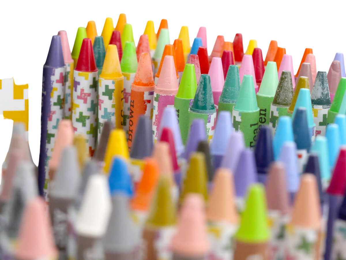126 Rainbow Crayons Set