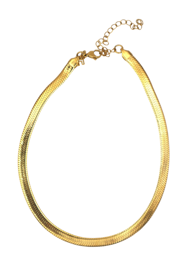 Elza Plus Necklace
