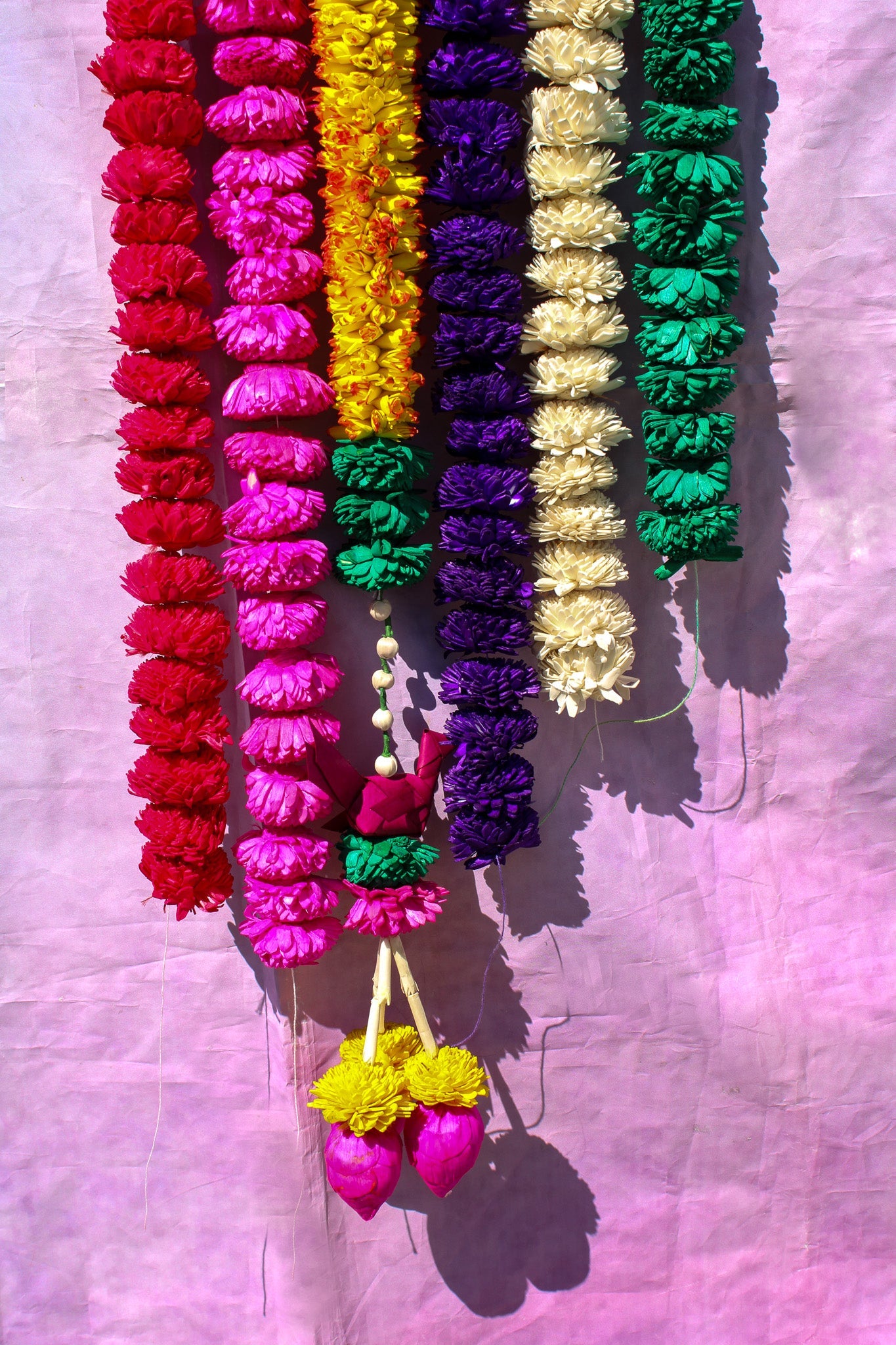 Solawood Flower Garland - Pink