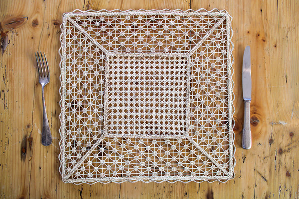 Woven Placemat - Rose Stitch