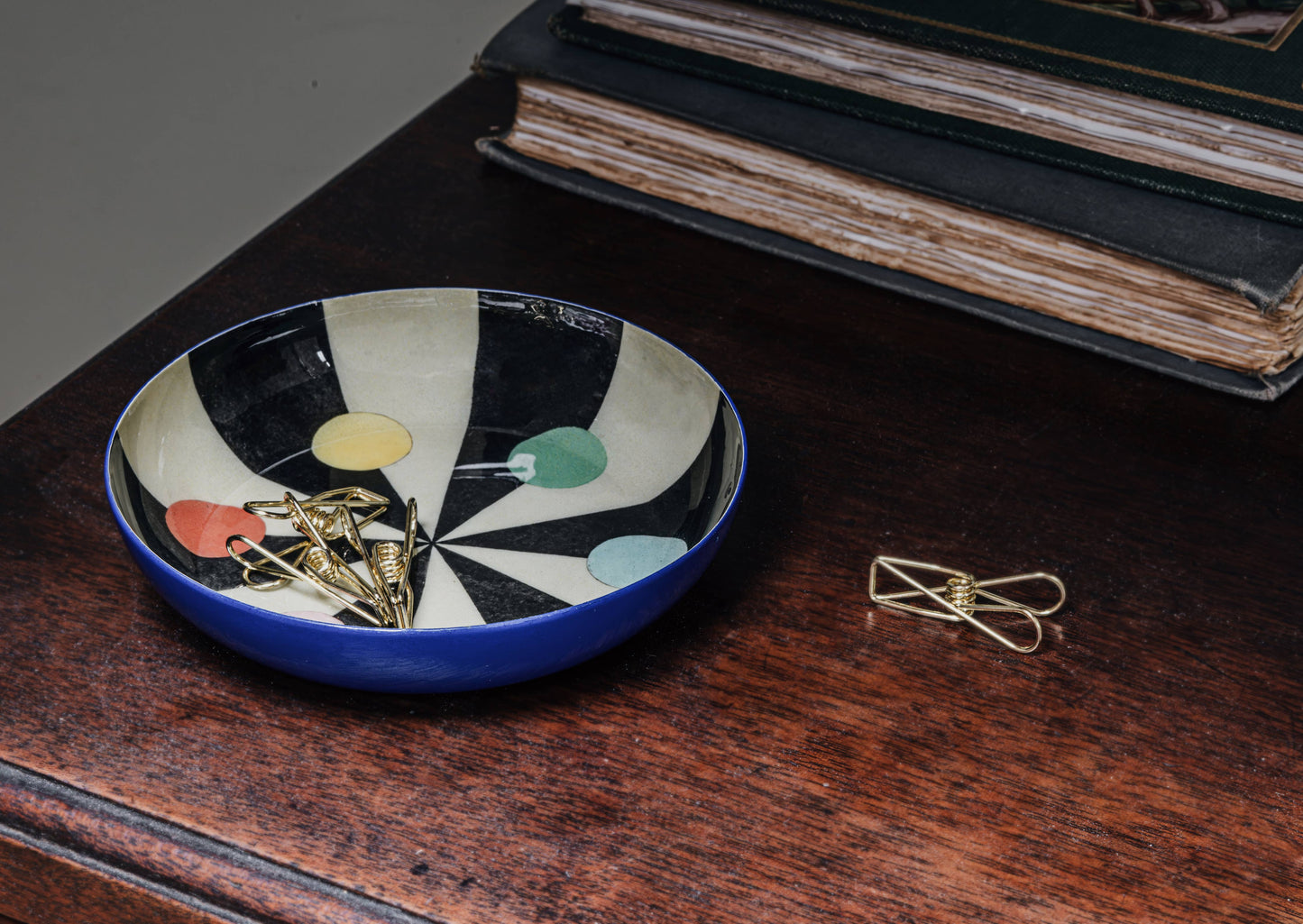 Round Enamel Mini Tray - Benson’s Colour Hexagon